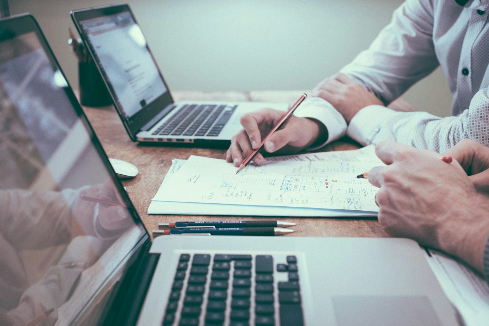 Financial Benchmarks for Construction Contractors: Key Metrics Every Builder Should Track (2026 Edition)